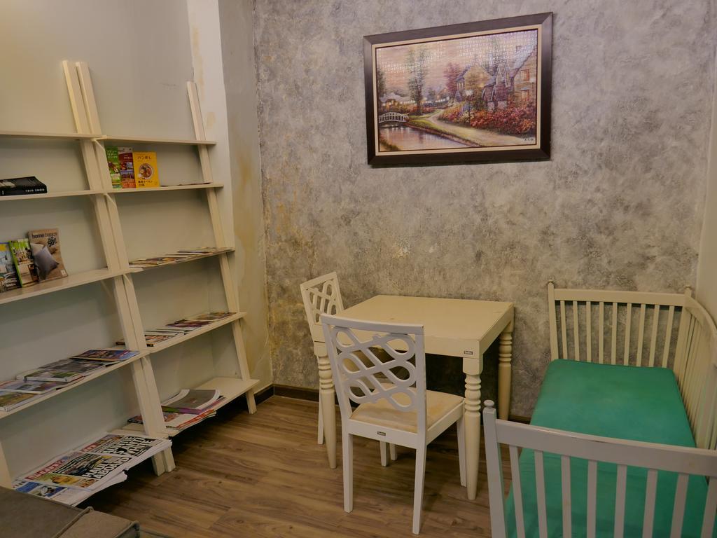 First 1 Boutique Hostel At Sukhumvit 1 Bangkok Exteriér fotografie