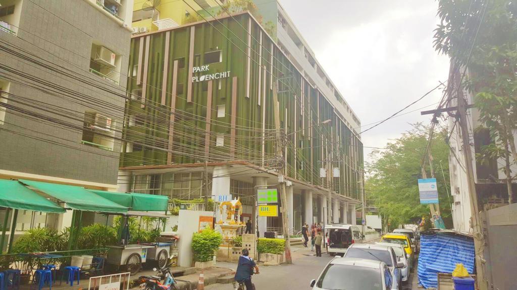 First 1 Boutique Hostel At Sukhumvit 1 Bangkok Exteriér fotografie