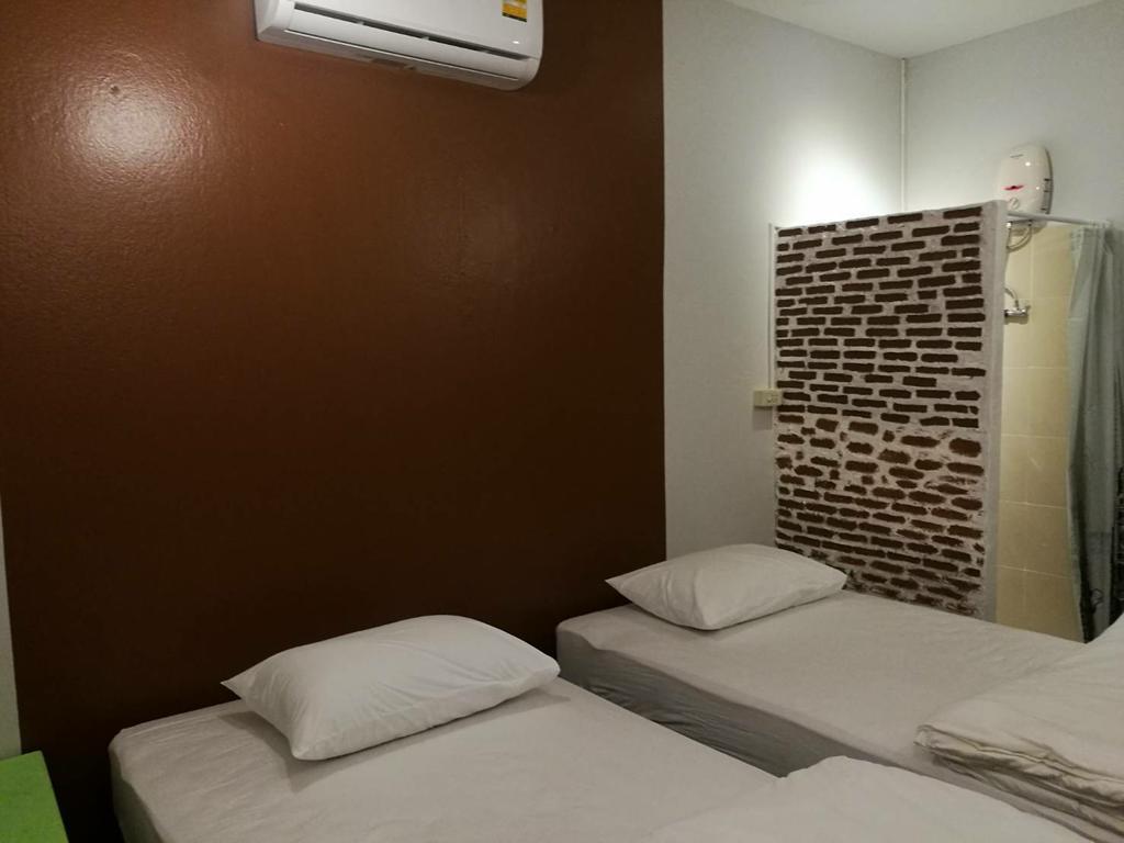 First 1 Boutique Hostel At Sukhumvit 1 Bangkok Exteriér fotografie
